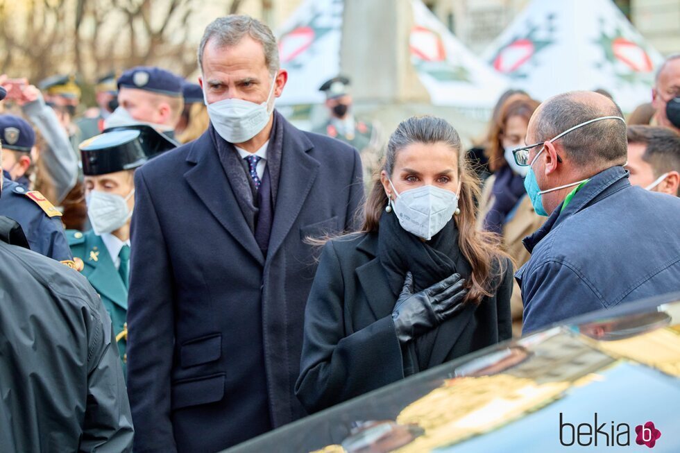 Los Reyes Felipe y Letizia tras la ofrenda floral a las víctimas del nazismo en Viena