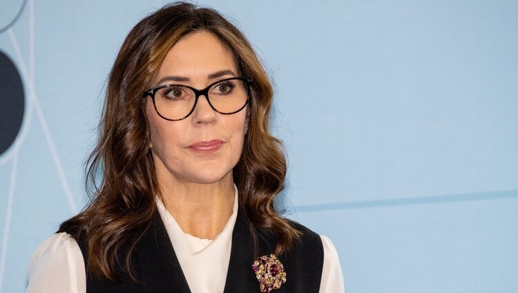 Mary de Dinamarca con gafas en la inauguración del Crown Princess Mary Center por su 50 cumpleaños