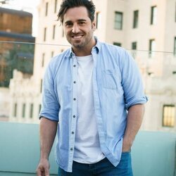 David Bustamante posa como parte del elenco de 'Ghost' que se despide de Madrid