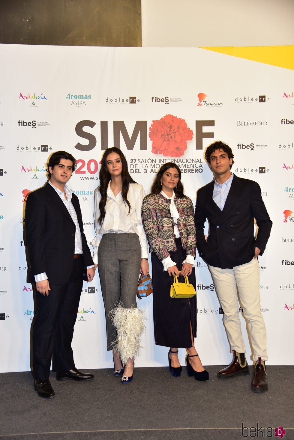 Victoria Federica y Jorge Bárcenas con María García de Jaime y Tomás Páramo en el SIMOF 2022