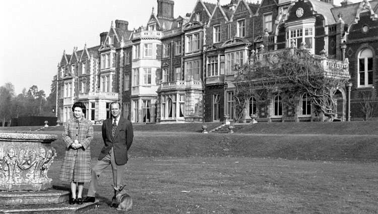 La Reina Isabel y el Duque de Edimburgo en Sandringham en 1982