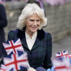 Camilla Parker en su visita a la Escuela Roundhill de Bath