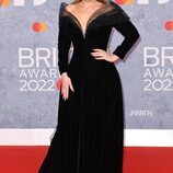 Adele en la alfombra roja de los Brit Awards 2022