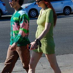 Joe Jonas y Sophie Turner pasean por Los Angeles entre rumores de embarazo