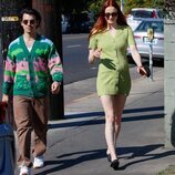 Joe Jonas y Sophie Turner de paseo marcando tripita y levantando sospechas de embarazo