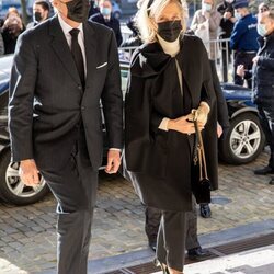 Lorenzo y Astrid de Bélgica en el homenaje a los miembros fallecidos de la Familia Real Belga