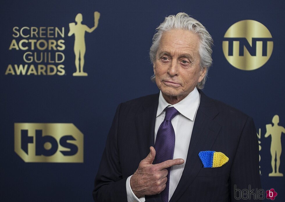 Michael Douglas en la alfombra roja de los SAG 2022