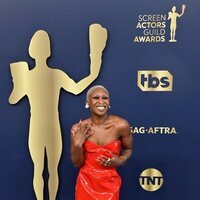 Cynthia Erivo en la alfombra roja de los SAG 2022