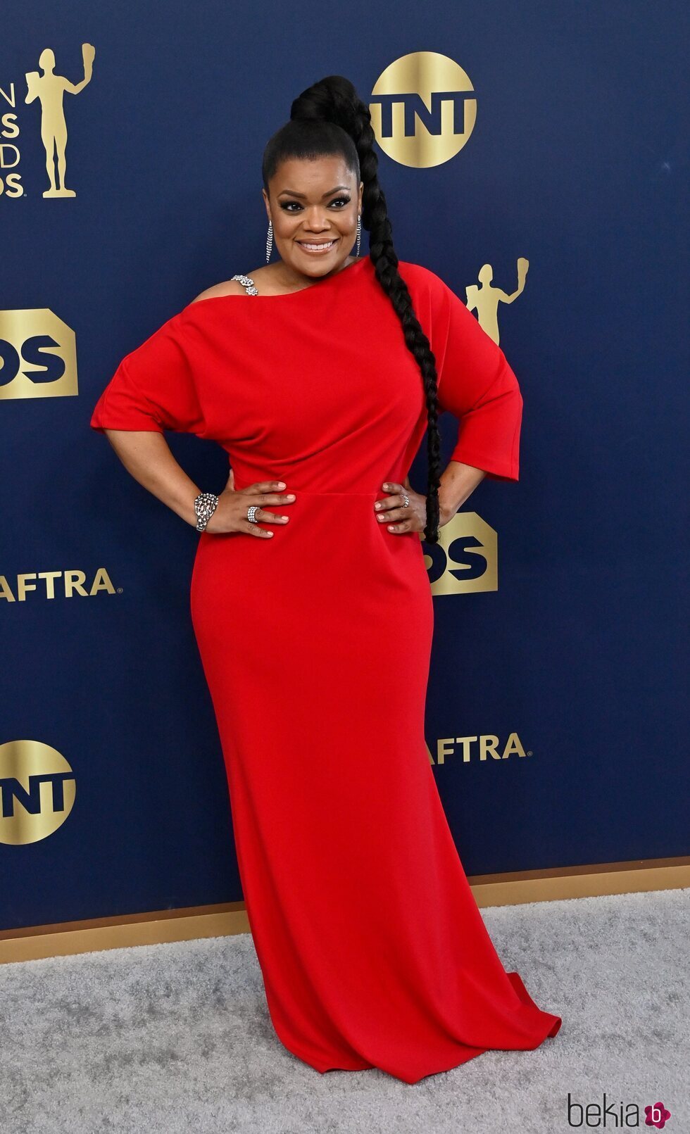 Yvette Nicole Brown en la alfombra roja de los SAG 2022