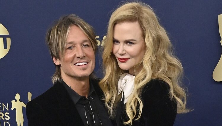 Nicole Kidman y Keith Urban en la alfombra roja de los SAG 2022