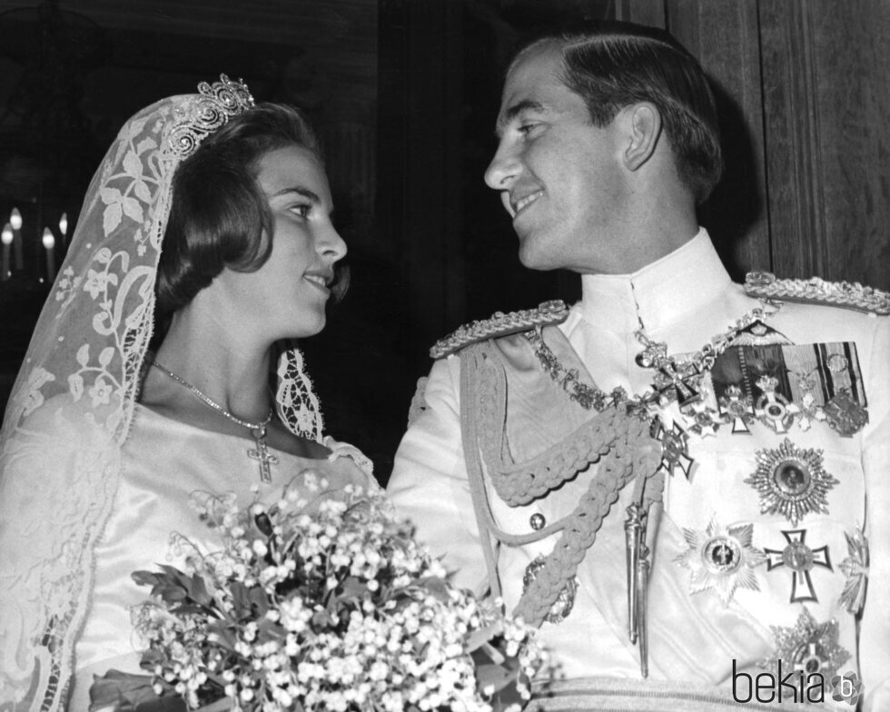 Constantino y Ana María de Grecia en su boda