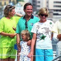 Constantino y Ana María de Grecia, Theodora de Grecia, el Príncipe Carlos, Lady Di, el Príncipe Guillermo y el Rey Juan Carlos en Mallorca