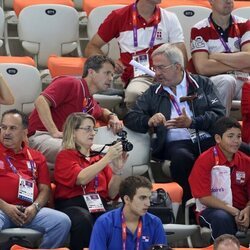 Constantino de Grecia y Federico de Dinamarca hablando en Londres 2012 junto a Margarita de Dinamarca y Mary de Dinamarca