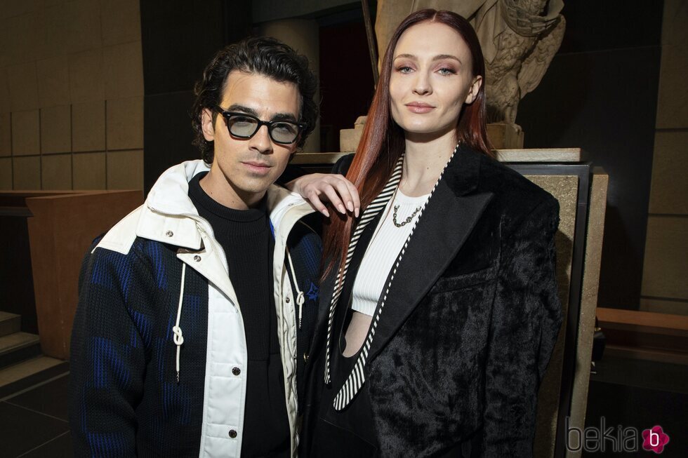 Sophie Turner y Joe Jonas en la París Fashion Week 2022