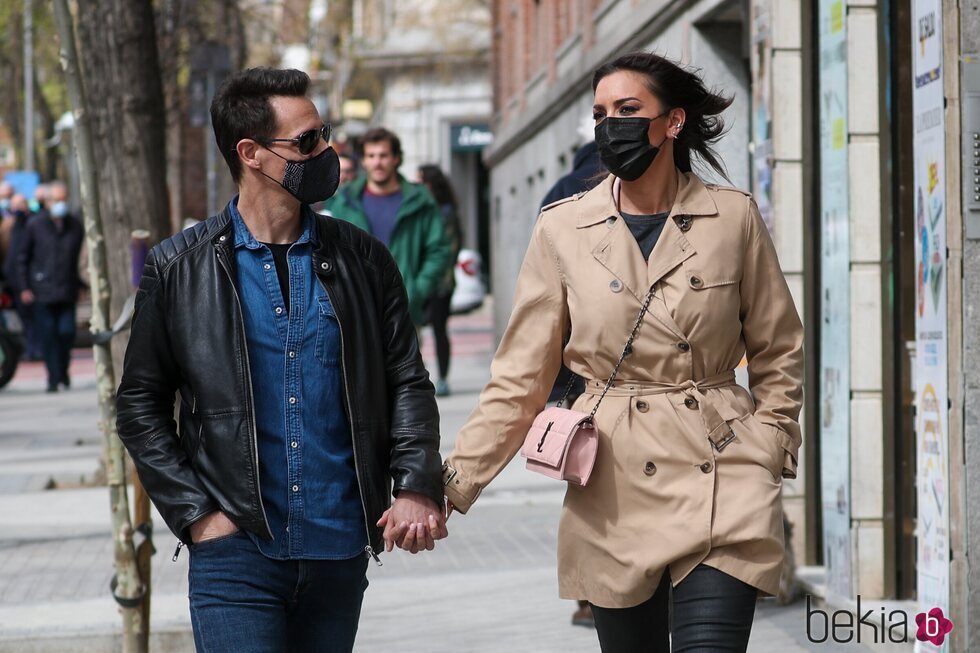 Christian Gálvez y Patricia Pardo juntos de la mano