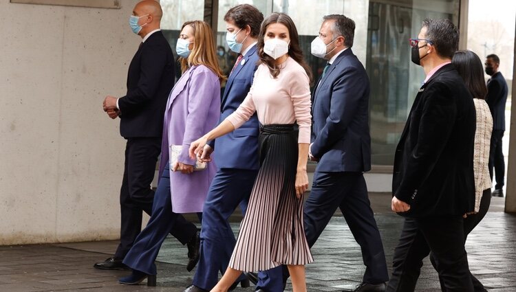 La Reina Letizia con el Alcalde de León y el Presidente de Castilla y León en el acto del Día Mundial de las Enfermedades Raras en León