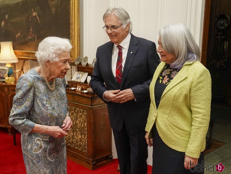 La Reina Isabel en una audiencia con la Gobernadora de Canadá y su marido en Windsor Castle