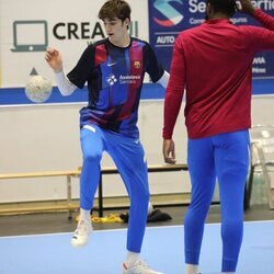 Pablo Urdangarin entrenando con el balón