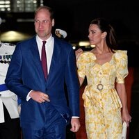 El Príncipe Guillermo y Kate Middleton se marchan tras su gira por el Caribe