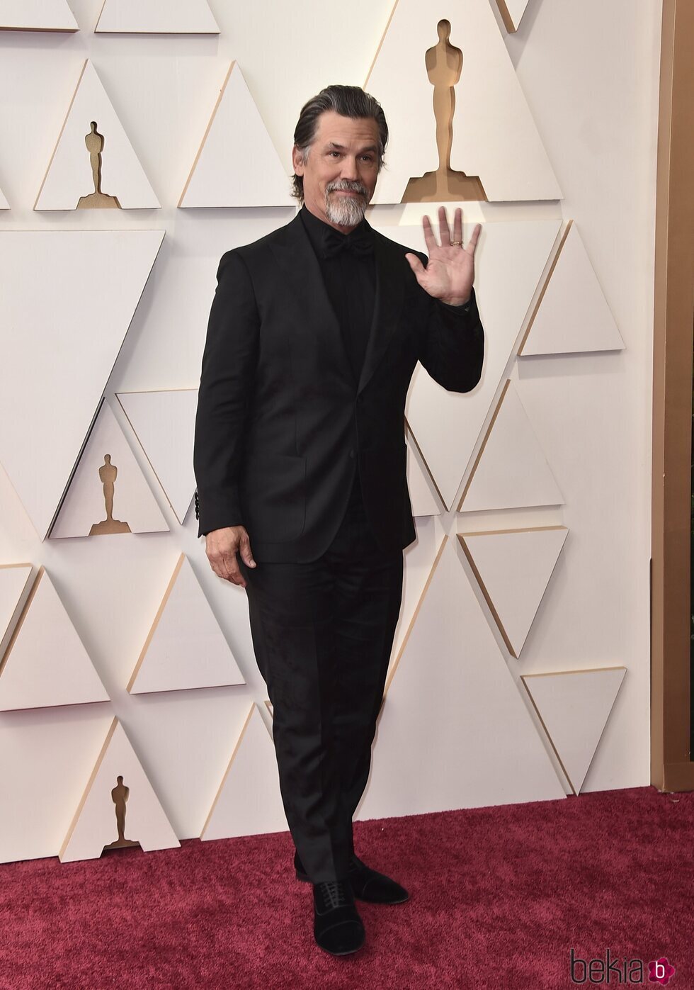 Josh Brolin en la alfombra roja de los Premios Oscar 2022