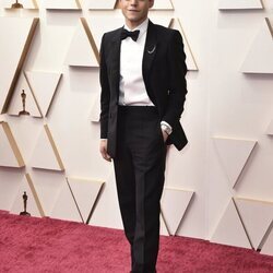 Rami Malek en la alfombra roja de los Premios Oscar 2022