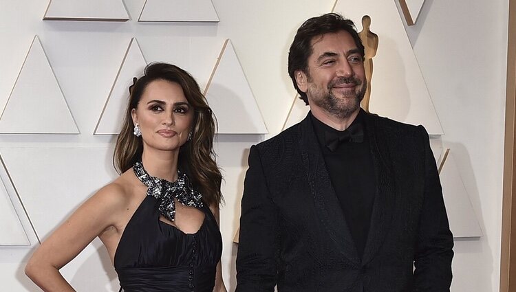 Penélope Cruz y Javier Bardem en la alfombra roja de los Premios Oscar 2022