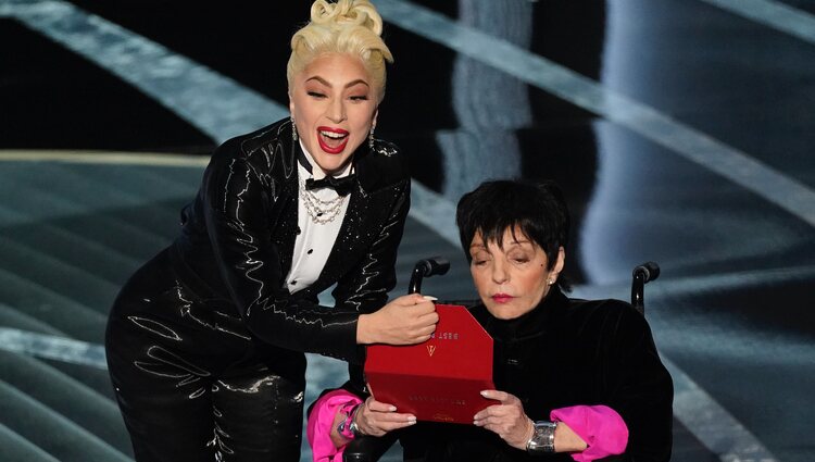 Lady Gaga y Liza Minelli en los Premios Oscar 2022