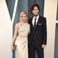 Sienna Miller y Oli Green en la fiesta de Vanity Fair tras los Premios Oscar 2022