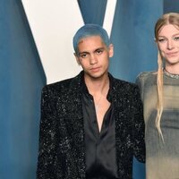 Dominic Fike y Hunter Schafer en la fiesta de Vanity Fair tras los Premios Oscar 2022