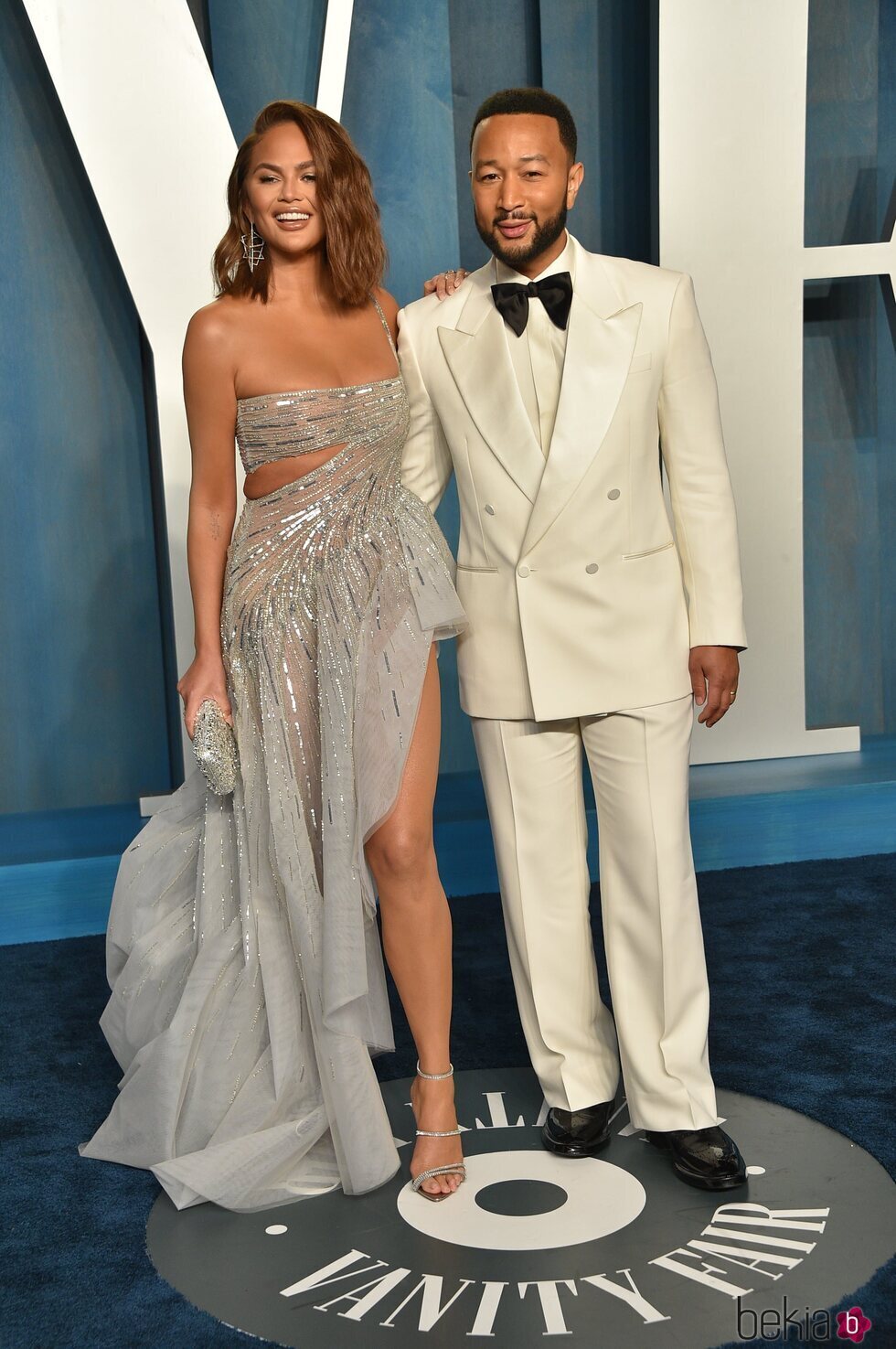 Chrissy Teigen y John Legend en la fiesta de Vanity Fair tras los Premios Oscar 2022