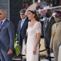 Kate Middleton en un desfile militar en Jamaica