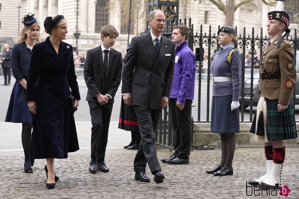 Los Condes de Wessex y sus hijos en el homenaje al Duque de Edimburgo