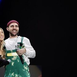 Ana Mena y Nil Moliner en Los 40 Music Awards 2022