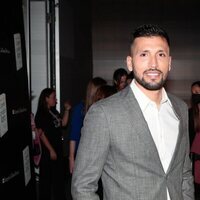 Ezequiel Garay en la presentación del nuevo libro de Tamara Gorro