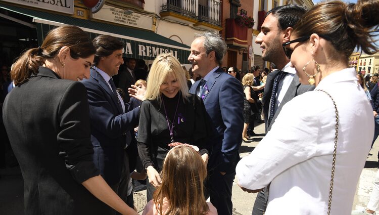 Eugenia Martíez de Irujo, Narcís Rebollo junto a Fran Rivera y Lourdes Montes en la Semana Santa 2022 de Sevilla