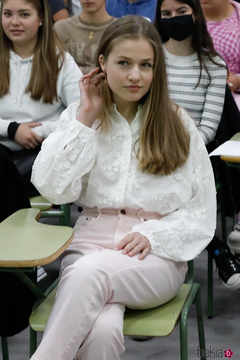 La Princesa Leonor luciendo su piercing en una Jornada sobre Juventud y Ciberseguridad en Leganés