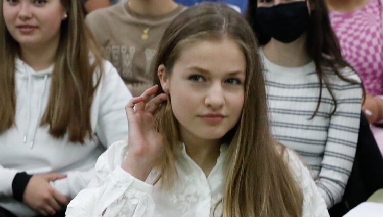 La Princesa Leonor luciendo su piercing en una Jornada sobre Juventud y Ciberseguridad en Leganés