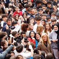 La Princesa Leonor con estudiantes del Instituto Julio Verne de Leganés en una Jornada sobre Juventud y Ciberseguridad