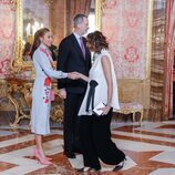 Los Reyes Felipe y Letizia y Paz Padilla en el almuerzo por la entrega del Premio Cervantes 2021