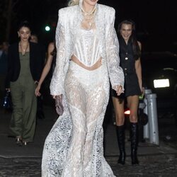 Gigi Hadid llegando a la fiesta de su 27 cumpleaños