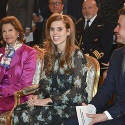 Silvia de Suecia, Beatriz de York y Edoardo Mapelli Mozzi en la Asamblea Mundial de la Dislexia en el Palacio Real de Estocolmo