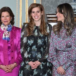 Silvia de Suecia, Beatriz de York y Sofia de Suecia en la Asamblea Mundial de la Dislexia en el Palacio Real de Estocolmo