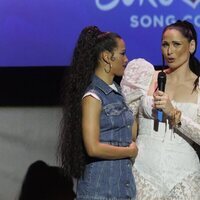 Chanel con Rosa López antes de poner rumbo al Festival de Eurovisión 2022