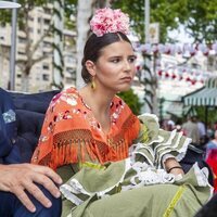 Tana Rivera, muy seria en un coche de caballos en la Feria de Abril 2022