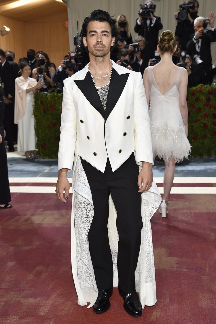 Joe Jonas en la MET Gala 2022