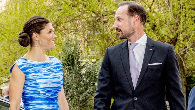 Victoria de Suecia y Haakon de Noruega en una recepción de Estocolmo durante la visita oficial de Haakon y Mette-Marit de Noruega a Suecia