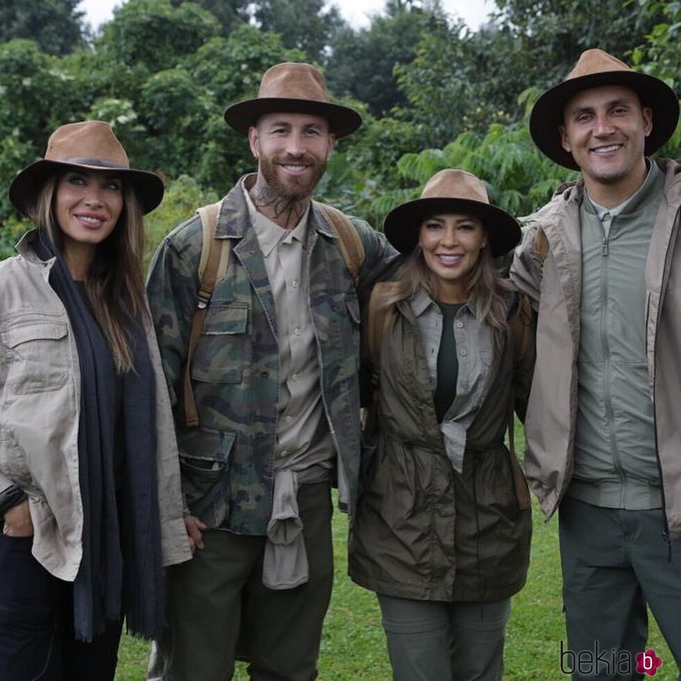 Pilar Rubio y Sergio Ramos con Keylor Navas y Andrea Salas en Ruanda