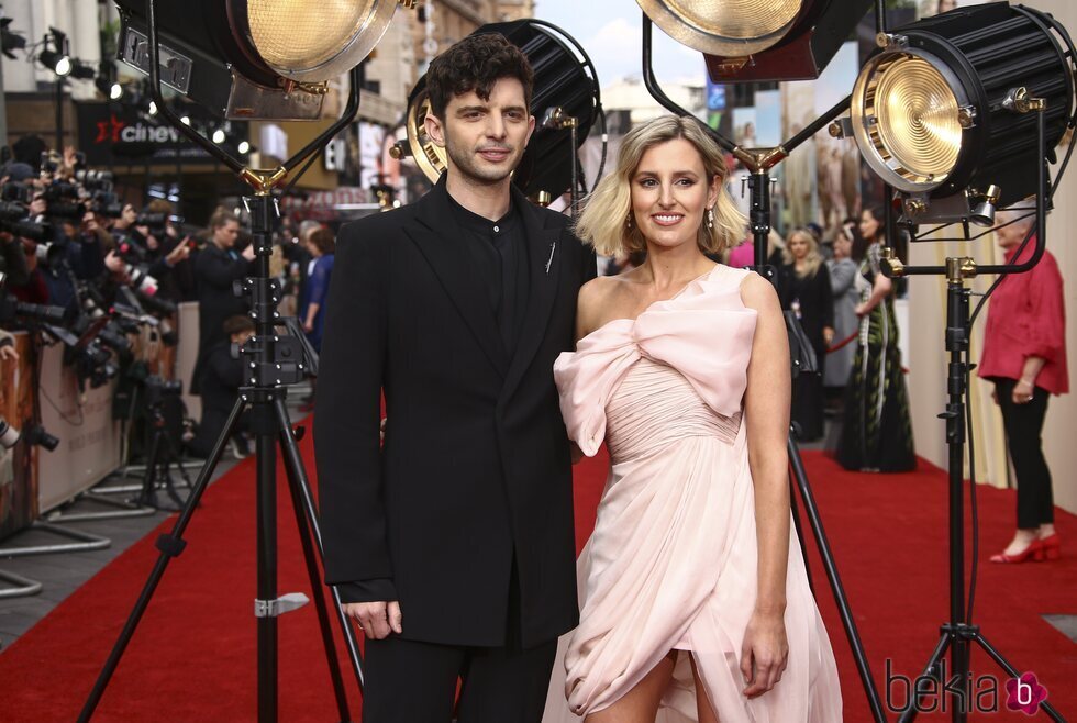 Laura Carmichael y Michael C Fox en la premiere de 'Downton Abbey: Una nueva era'