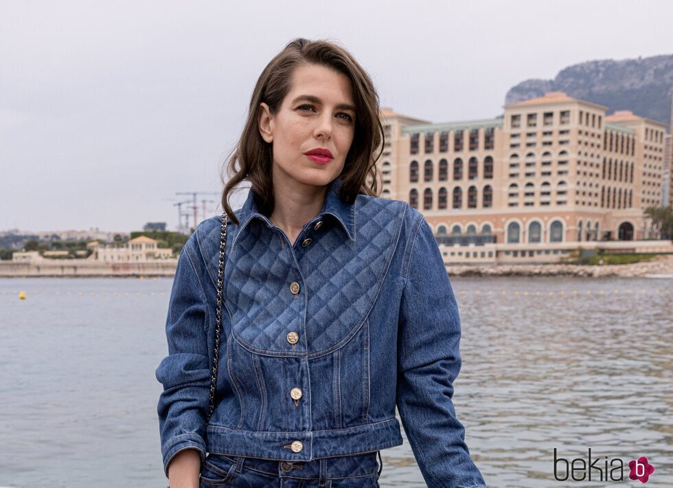 Carlota Casiraghi en la presentación en Mónaco de la colección Crucero 2022/2023 de Chanel