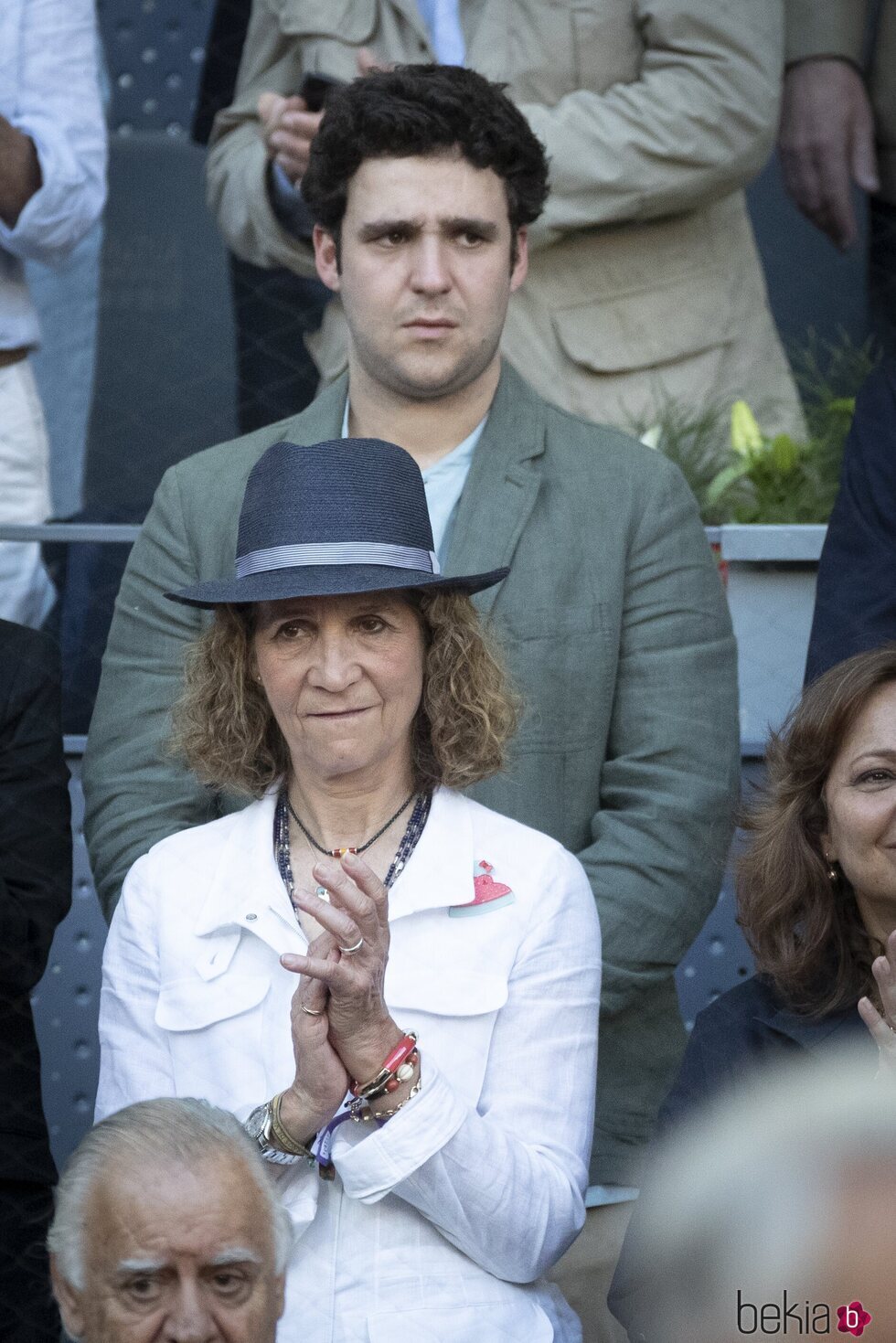 La Infanta Elena y su hijo Froilán en la final del Mutua Madrid Open 2022